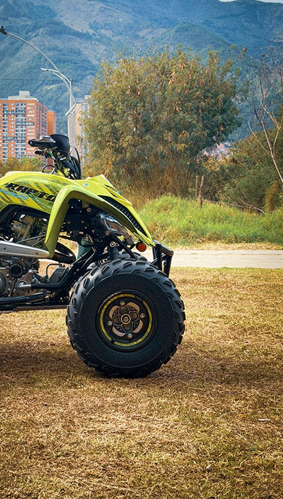 ¡UNA RAPTOR BIEN CABRONA!